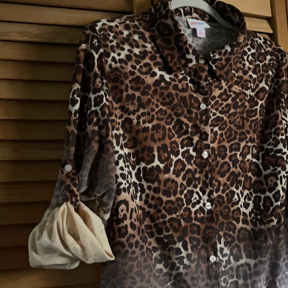 Button down blouse - Picture 3 of 4